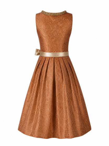 Dirndl Finja | Sienabraun | Eckig